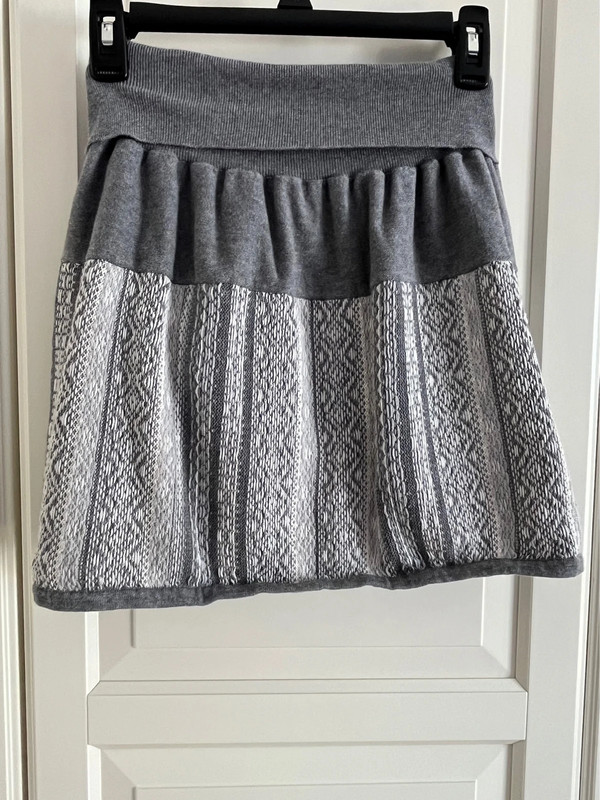 Mossimo knit skirt XL 1