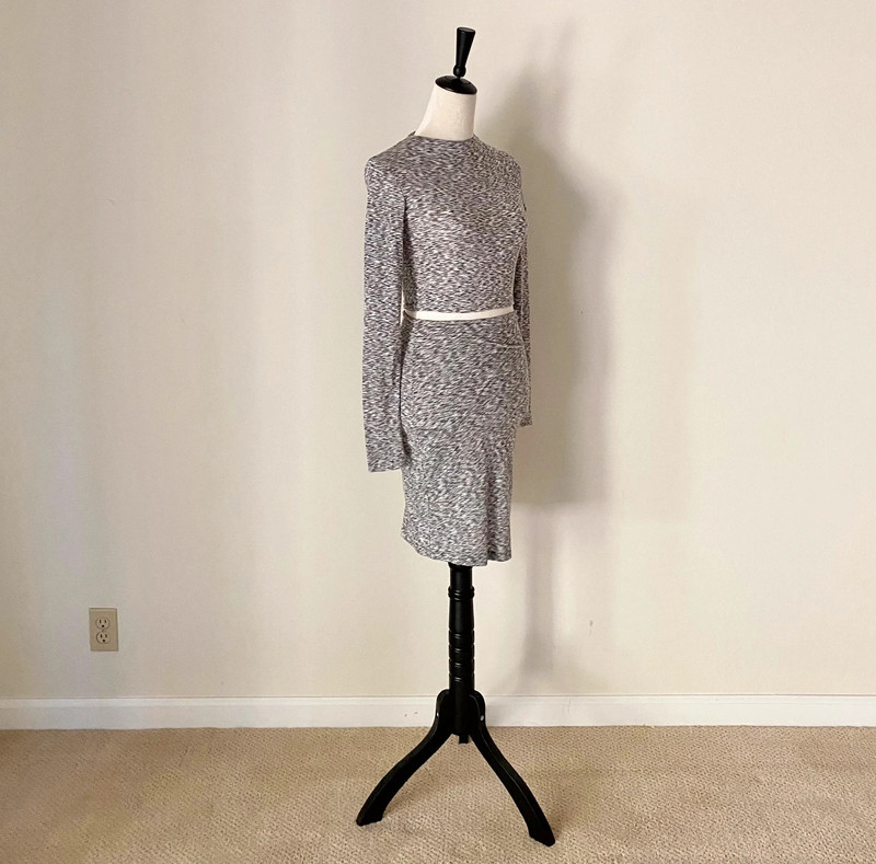 Blanc Skirt Long Sleeved Top Grey 2