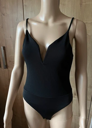 Deep V Neck Bodysuit, brand: H&M, condition: New with tags, size: M / 38 / 10, €9.00, €10.15 includes Buyer Protection