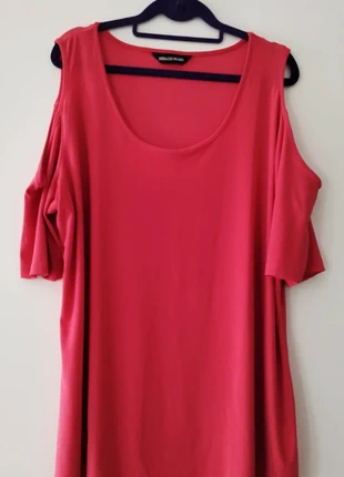 Maglia fucsia manica corta, brand: Nina Leonard, condizioni: Ottime, taglia: XXL / IT 48 / EU 44, €5.00, €5.95 include la Protezione acquisti