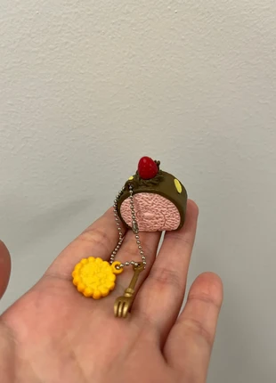 Rement re-ment Kawaii miniature dessert witch cake roll fork keyring, marke: Re ment, zustand: Sehr gut, 3,00 €, 3,85 € inklusive Vinted-Käuferschutz