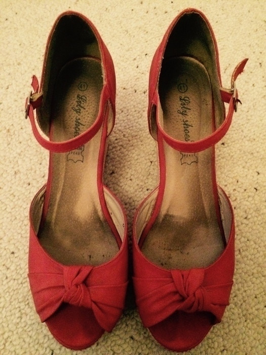 Sandales compensées rouges 1