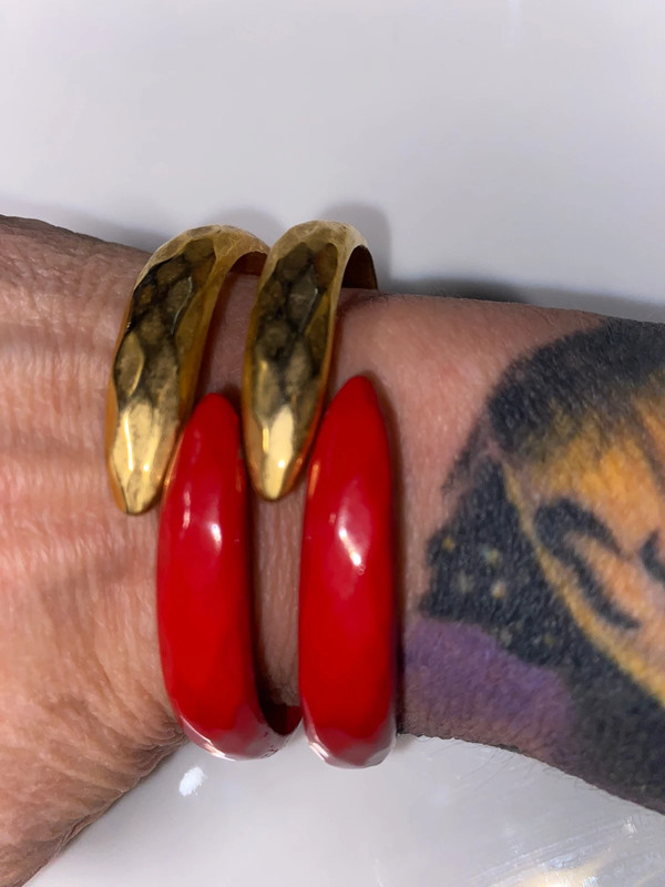 Vintage goldtone metal & red enamel hinge bracelet 2