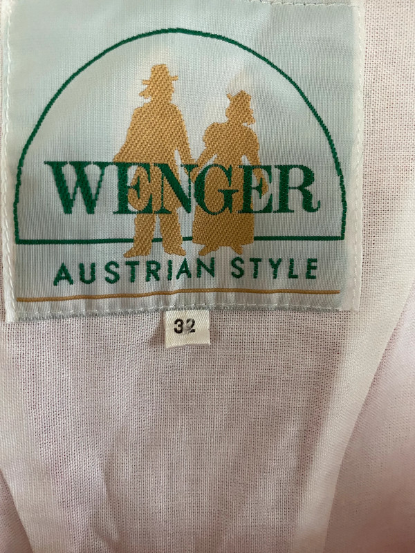 Dirndl rosa von Wenger 2