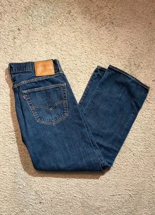 Jean lévis 501 homme bleu foncé coupe droite - Taille W36 L30, marke: Levi's, zustand: Sehr gut, größe: M, 28,00 €, 30,10 € inklusive Vinted-Käuferschutz
