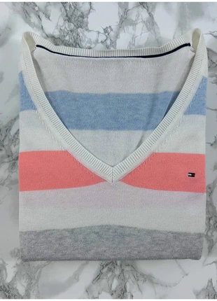 Pull Tommy Hilfiger Blanc/Rose/Gris/Bleu / Col V / Logo brodé / Taille M/L Femme, marke: Tommy Hilfiger, zustand: Sehr gut, größe: M / 38 / 10, 20,00 €, 21,70 € inklusive Vinted-Käuferschutz