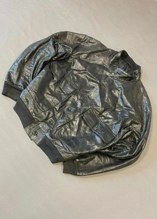 Vintage Black Leather Bomber Jacket – Premium Urban Outfit 📴, marque: Vintage Dressing, état: Très bon état, taille: L, 48,00 €, 51,10 € Protection acheteurs incluse