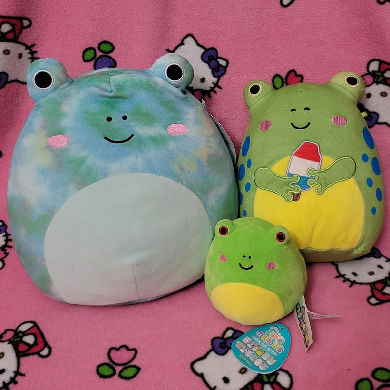 lot of 3 squishmallow frogs