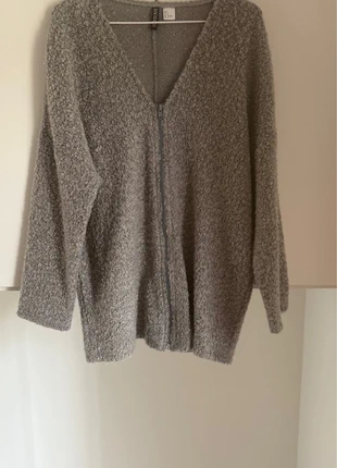 Cárdigan gris perlado c/pelo rizado & escote a pico de H&M, marque: H&M, état: Neuf sans étiquette, taille: L / 40 / 12, 17,00 €, 18,55 € Protection acheteurs incluse