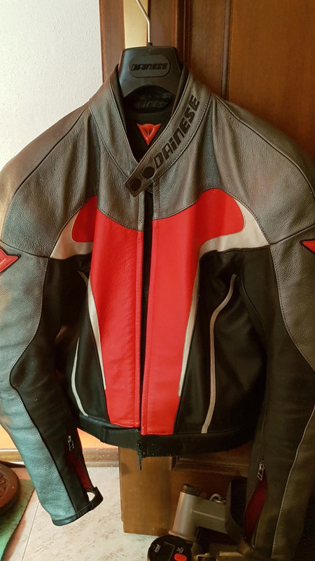 Tuta da motociclista in pelle Dainese