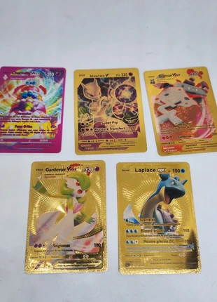5 cartes Pokémon dorée et multicolore en plastique pour enfants neuves, marque: Pokémon, état: Neuf sans étiquette, taille: 8 ans / 128 cm, 5,00 €, 5,95 € Protection acheteurs incluse
