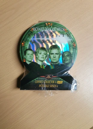 Stargate SG-1 coffret collector 6 intégrale saison 6 dvd, état: Neuf avec étiquette, 15,00 €, 16,45 € Protection acheteurs incluse