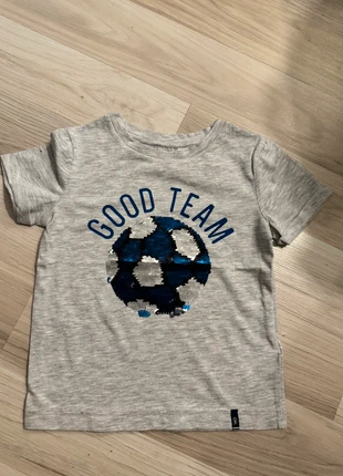 🐵 t-shirt gris à sequin, Okaidi, 2 ans, marque: Okaïdi, état: Neuf sans étiquette, taille: 18-24 mois / 86 cm, 4,00 €, 4,90 € Protection acheteurs incluse