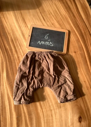 Pantalon velours bout’chou, merk: Bout'chou, staat: Heel goed, maat: 6-9 maanden / 68 cm, € 2,00, € 2,80 inclusief Kopersbescherming