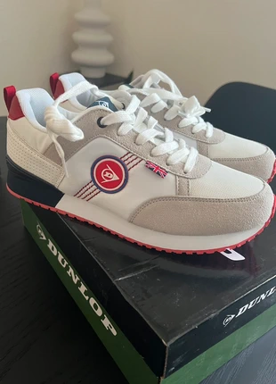 Baskets Dunlop taille 40 NEUVES, marca: Dunlop, estado: Novo com etiquetas, tamanho: 40, €49.00, €52.15 inclui Proteção do Comprador