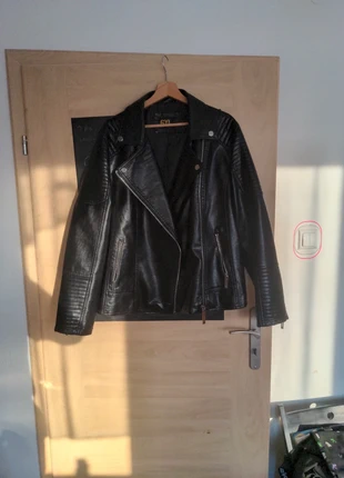 Czarną skórzana kurtka damska, brand: H&M, condition: New without tags, size: XL / 42 / 14, €25.00, €26.95 includes Buyer Protection