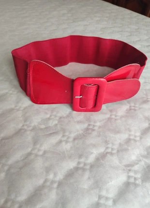 Ceinture femme Vintage de couleur rouge - Années YK2, brand: Vintage, condition: Very good, size: 75 cm, €4.00, €4.90 includes Buyer Protection