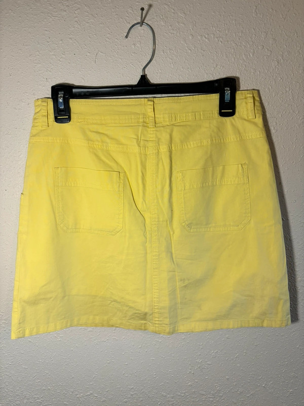 Yellow skirt 2