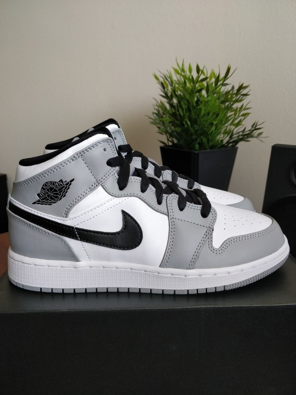 Air Jordan 1 Mid grise - Vinted Air Jordan 1 Mid grise - Vinted