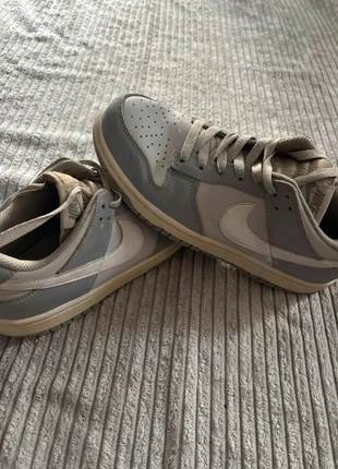 Basket Nike en très bon état taille 38,5, marca: Nike, estado: Muy bueno, tamaño: 38.5, 20,00 €, 21,70 € Protección al comprador incluida