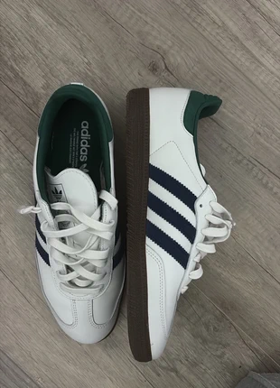 adidas samba à rayures bleue marine, marke: adidas, zustand: Neu, größe: 42.5, 85,00 €, 89,95 € inklusive Vinted-Käuferschutz