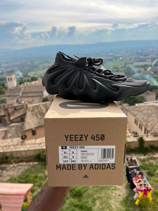 Yeezy 450 Utility Black | Vinted