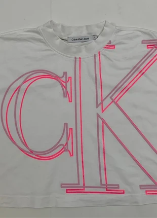 Tee-shirt crop top blanc Calvin Klein – Taille S, brand: Calvin Klein, condition: Very good, size: S / 36 / 8, €12.00, €13.30 includes Buyer Protection
