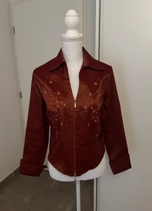 Magnifique veste vintage italienne brodée couleur terracotta, marke: Vintage, zustand: Neu, größe: S / 36 / 8, 12,00 €, 13,30 € inklusive Vinted-Käuferschutz