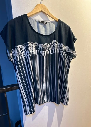 Teeshirt créateur original taille unique , brand: Rose de Fontaine, condizioni: Buone, taglia: Taglia unica, €4.00, €4.90 include la Protezione acquisti