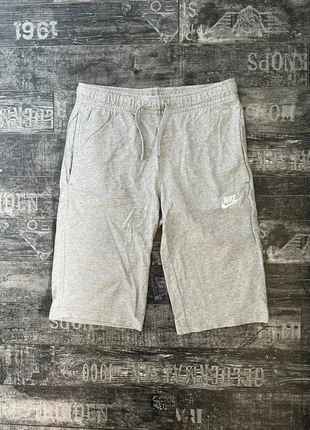 🐺 Short Nike Gris / Logo Blanc Brodé 🐺, merk: Nike, staat: Heel goed, maat: XS, € 29,90, € 32,10 inclusief Kopersbescherming Pro
