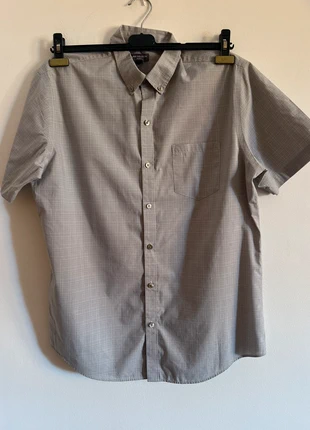 Camisa de quadros Van Heusen, marca: Van Heusen, estado: Muy bueno, tamaño: M, 10,00 €, 11,20 € Protección al comprador incluida