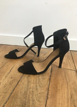 Sandales talon noir , marque: La Redoute, état: Très bon état, taille: 38, 9,00 €, 10,15 € Protection acheteurs incluse