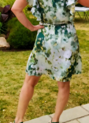 Robe verte 38/40, marke: H&M, zustand: Sehr gut, größe: L / 40 / 12, 5,00 €, 5,95 € inklusive Vinted-Käuferschutz