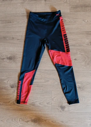 Pantaloni sportivi Puma donna S | Blu scuro e rosa fluo, marque: Puma, état: Très bon état, taille: S / 36 / 8, 6,00 €, 7,00 € Protection acheteurs incluse