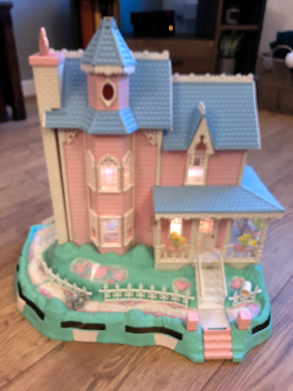 Fisher price magic key 2025 mansion