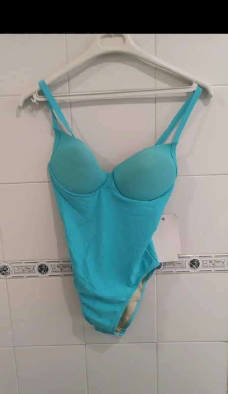 Bañador señora talla 42.copa B 4