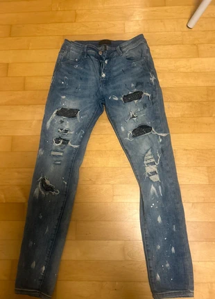 Jeans Dripman strappati con patch blu – Ottime condizioni, marque: dripman, état: Très bon état, taille: W23 | FR 32, 30,00 €, 32,20 € Protection acheteurs incluse