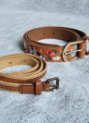 Lot de 2 ceintures marron, marque: pas de marque, état: Très bon état, taille: Ajustable, 5,00 €, 5,95 € Protection acheteurs incluse