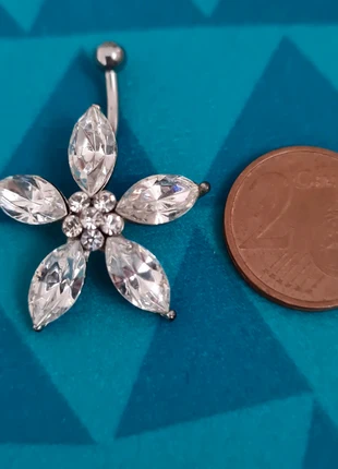 Piercing a forma di fiore, marque: NOBRAND.PT, état: Très bon état, 8,00 €, 9,10 € Protection acheteurs incluse