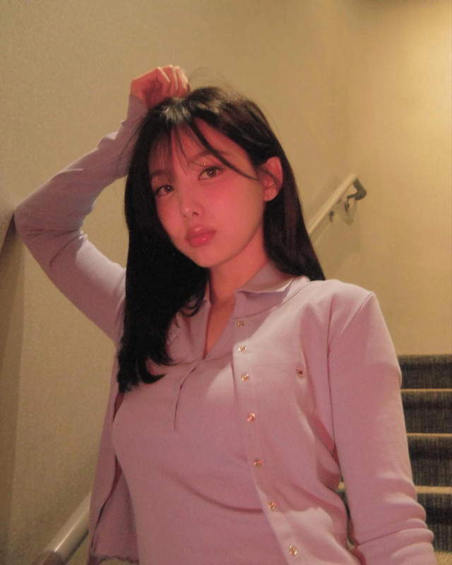 cosmicnayeon profile picture