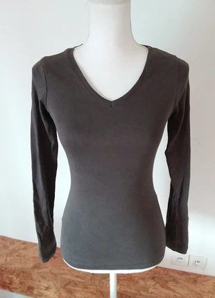 Très beau sous pull ou pull léger marron clair manches longues H&M, brand: H&M, condition: Very good, size: XS / 34 / 6, €4.00, €4.90 includes Buyer Protection