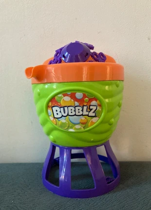 Machine à bulle, marca: Machine, estado: Muito bom, tamanho: 9-12 meses / 74 cm, €1.50, €2.28 inclui Proteção do Comprador