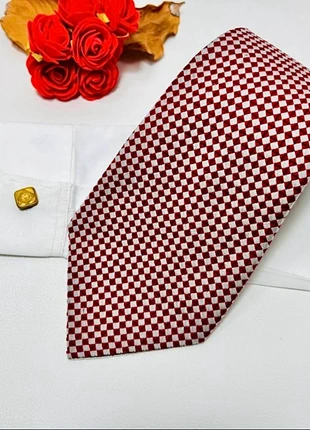 Cravate vintage large 11 cm - Italy - soie rouge gris - très bon état, marque: Vintage Dressing, état: Très bon état, 4,00 €, 4,90 € Protection acheteurs (Pro) incluse