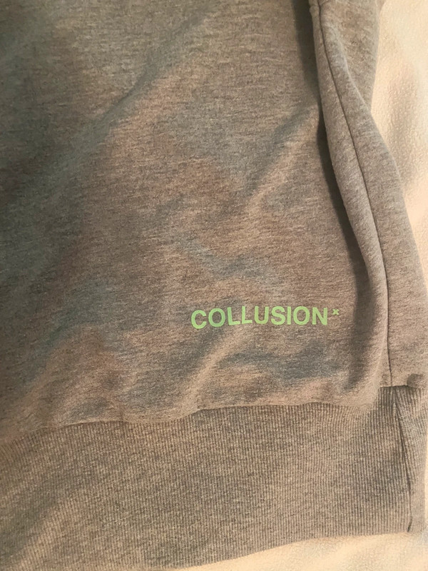 Grey Collared Sweatshirt 4