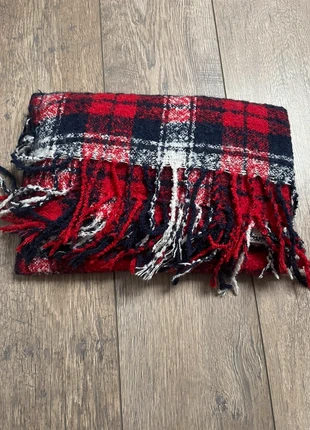 Aero grote zachte shawl, merk: Aero, staat: Nieuw zonder prijskaartje, € 5,00, € 5,95 inclusief Kopersbescherming