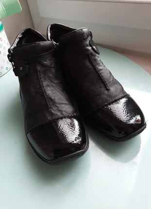 Elégantes petites bottines noires., marque: Rieker, état: Très bon état, taille: 39, 7,00 €, 8,05 € Protection acheteurs incluse