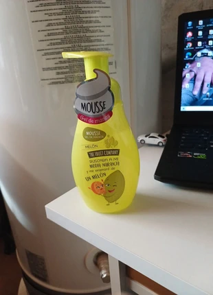 Mousse main, merk: The Fruit Company, staat: Nieuw met prijskaartje, € 4,00, € 4,90 inclusief Kopersbescherming