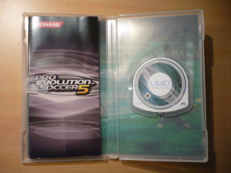 Pro Evolution Soccer 5 PSP 2