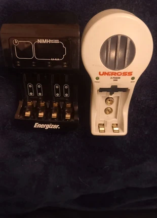 2x rechargeable battery chargers, brand: Energizer, condition: Very good, £4.00, £4.90 includes Buyer Protection