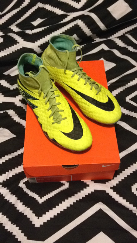 Nike hypervenom discount tennis shoes